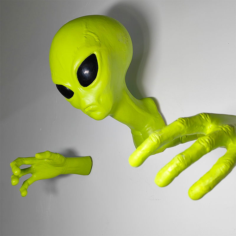 Настенный декор в виде НЛО и и – обзор и цена Resin Art Zone